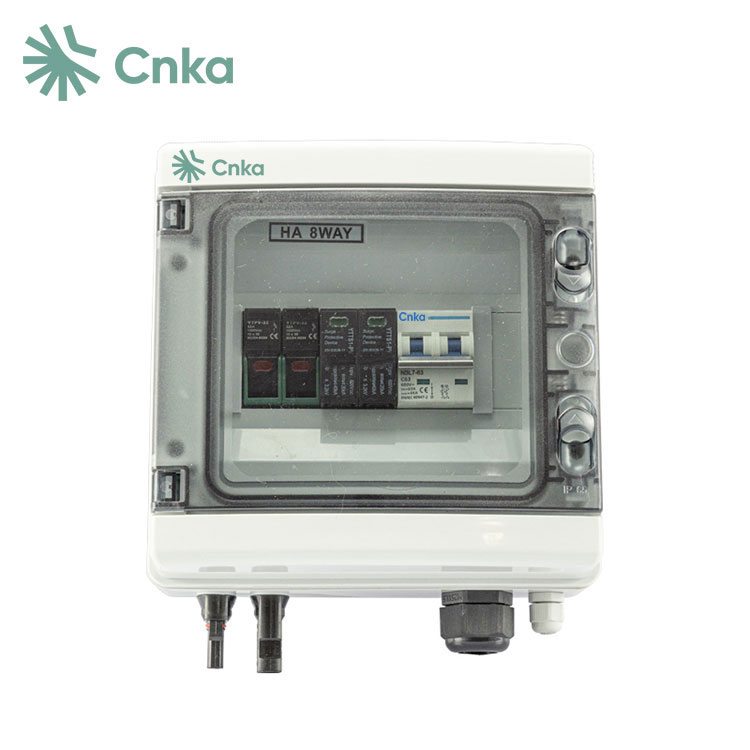 Hur förbättrar en PV Combiner Box solsystemets effektivitet och säkerhet?